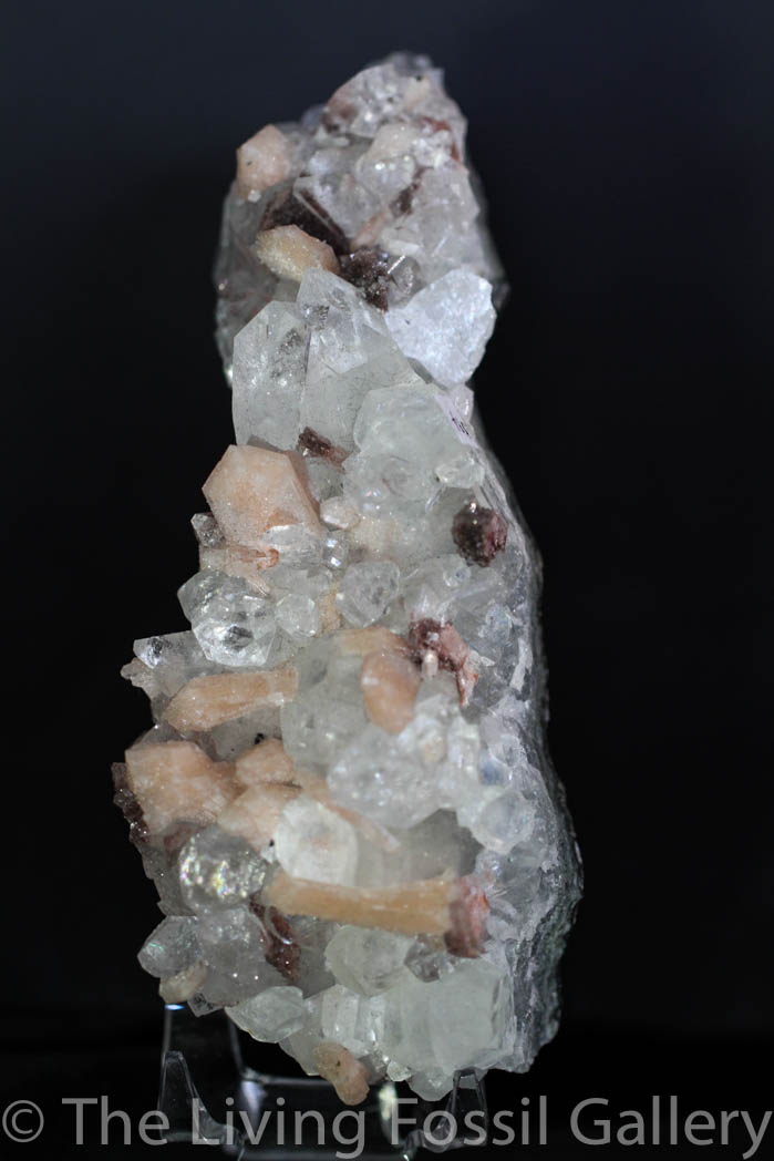 Apophyllite-0