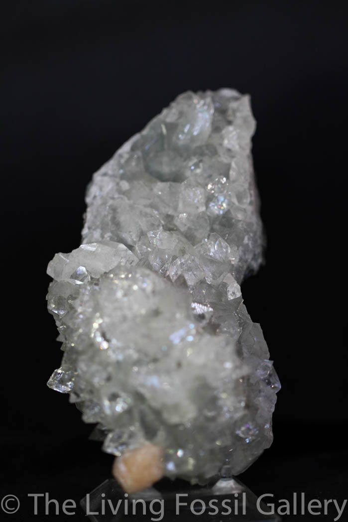 Apophyllite-0