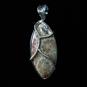 Fossil Coral pendant -0